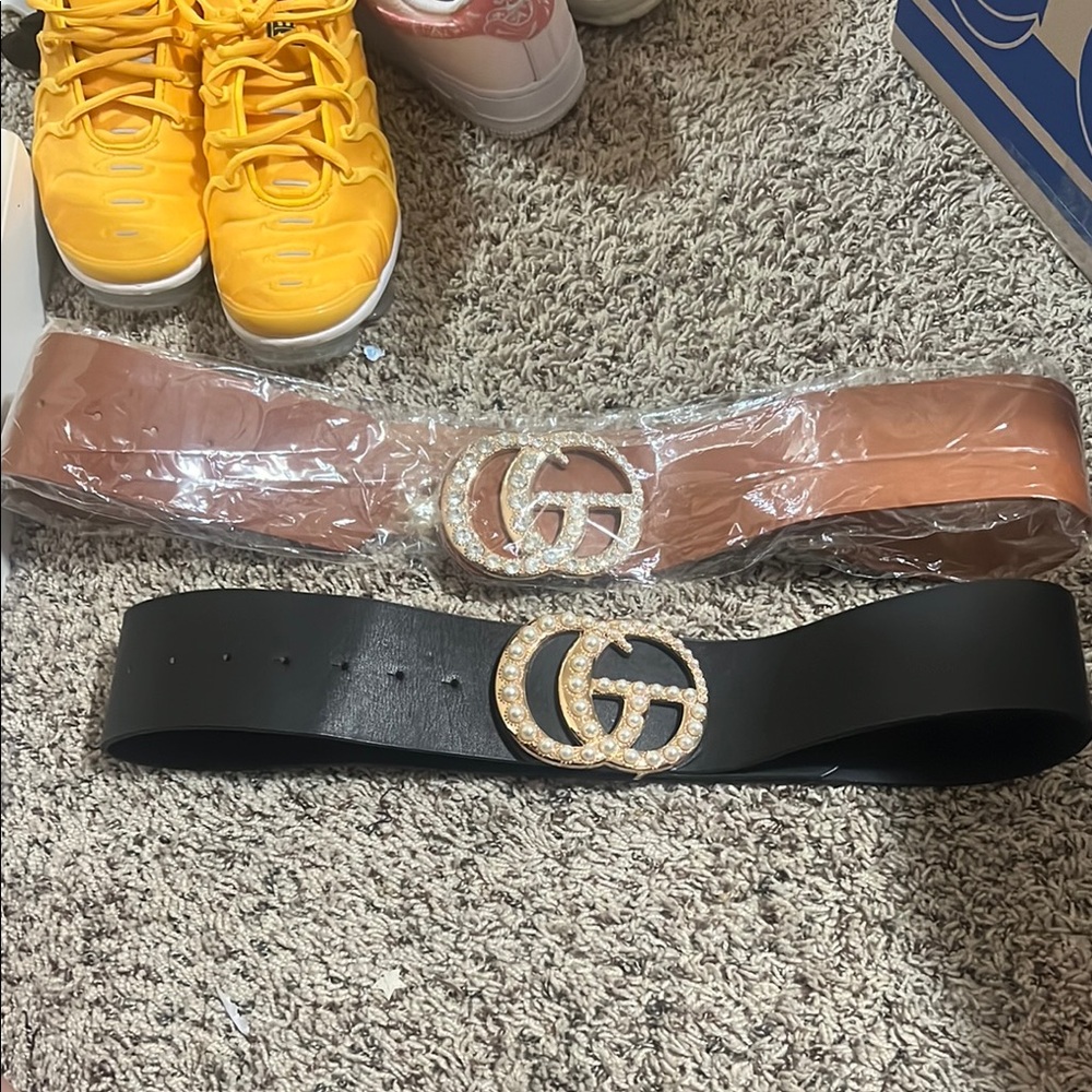 Elegant Black and Brown Belt Set